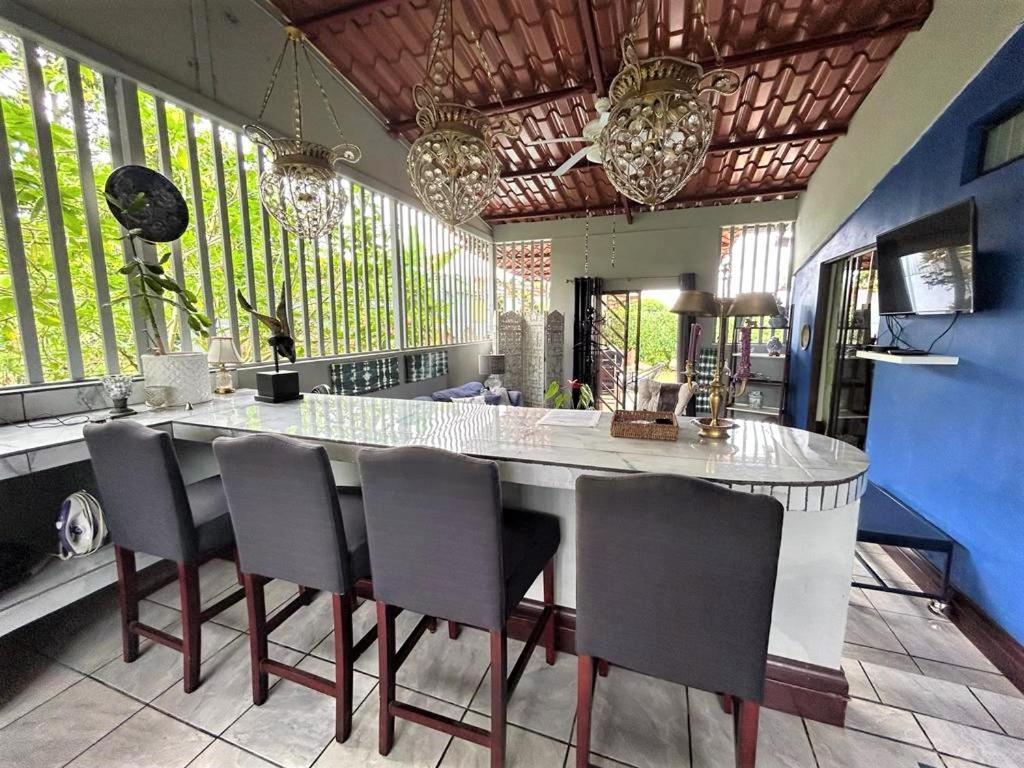 Casa Sophia 3 Listings Apartment 1 Or Apartment 2 Separately Or Apt 1 And 2 Together All With Fo Internet Guápiles المظهر الخارجي الصورة