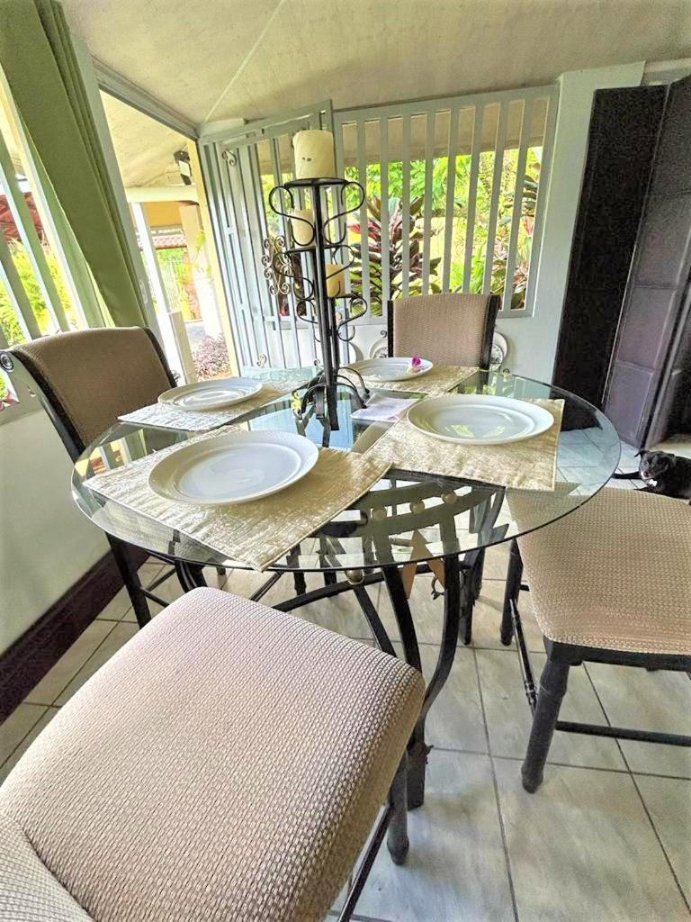 Casa Sophia 3 Listings Apartment 1 Or Apartment 2 Separately Or Apt 1 And 2 Together All With Fo Internet Guápiles المظهر الخارجي الصورة